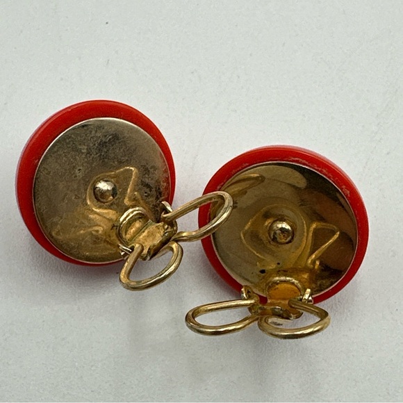 Vintage Napier 1970’s  Clip On Earrings Coral Lucite Button Domed Smooth #699 - Picture 5 of 6